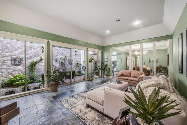 9340 Briar Forest, Houston, TX, 77063