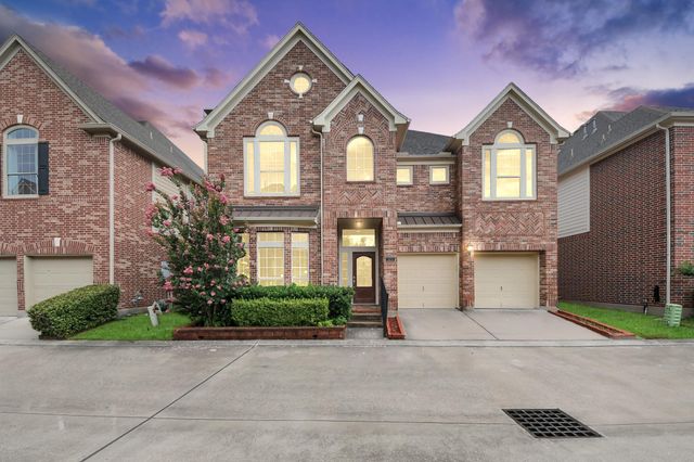  3531 Urban Woods Trl, Houston, TX 77008