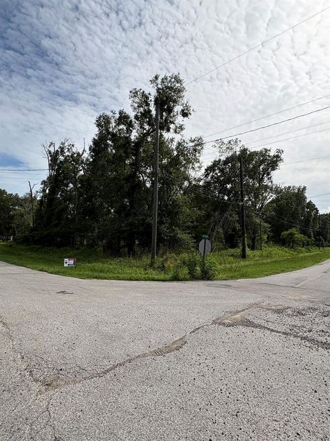4017 County Road 4006, Dayton, TX, 77535