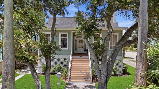  1803 27th St, Galveston, TX 77550