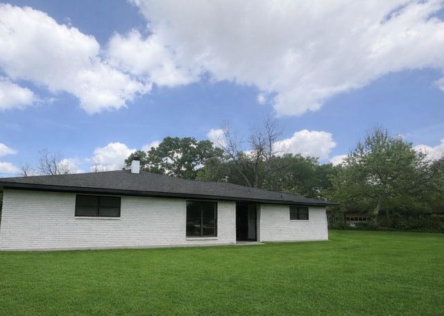 143 Hollyvale