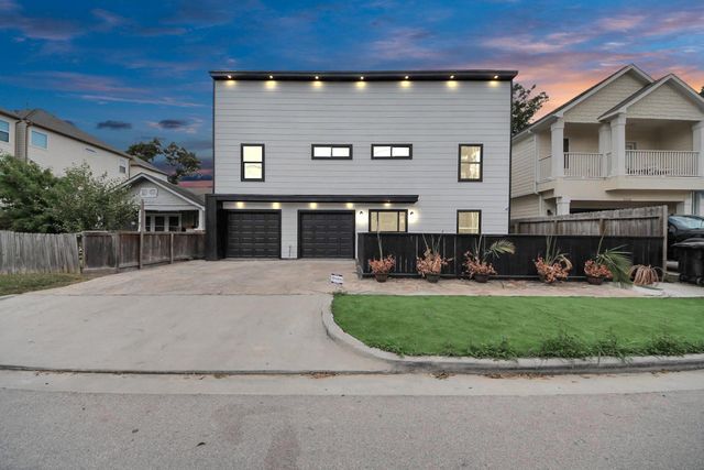 1111 27th, Houston, TX, 77009