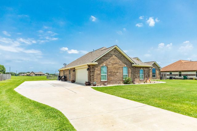 920 Quarter Horse, Angleton TX 77515