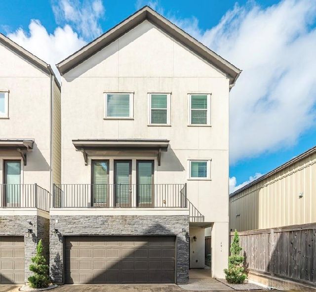 2014 Saint Charles, Houston, TX, 77003