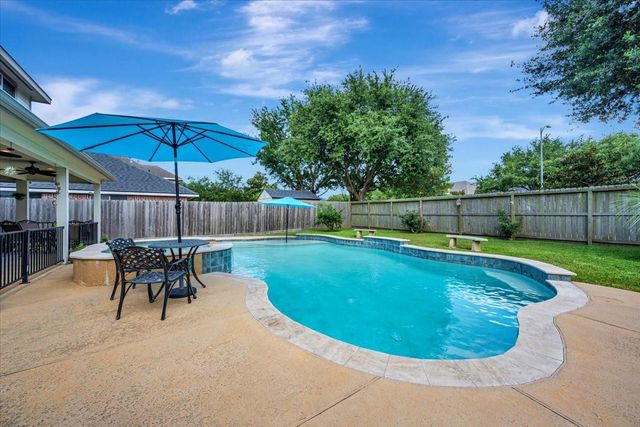  2114 Camdon Dr, Deer Park, TX 77536