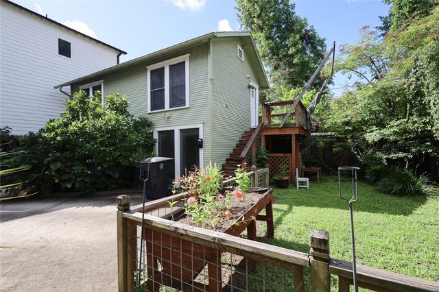 618 12th, Houston, TX, 77008