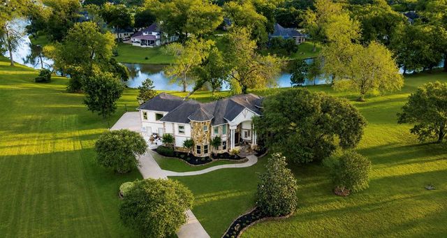 5610 Westerham, Weston Lakes, TX, 77441