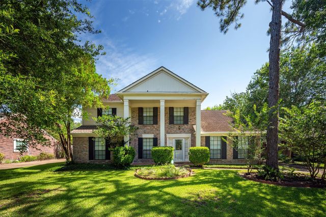  15115 Delbarton Dr, Houston, TX 77083