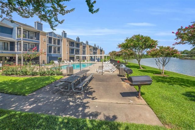  18511 Egret Bay Blvd #502, Webster, TX 77058
