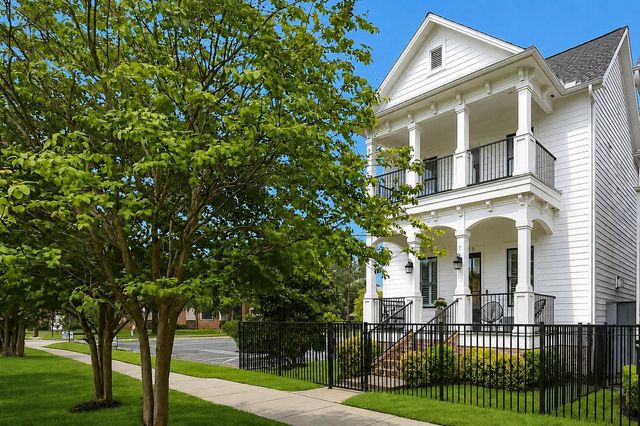  310 W 18th St, Houston, TX 77008