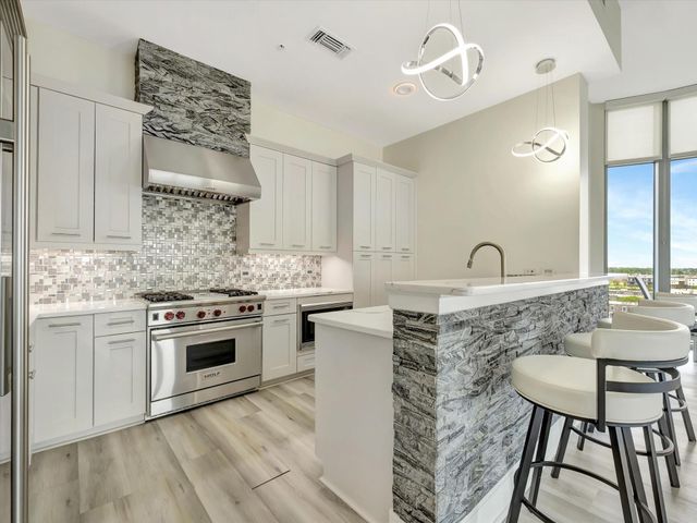 4821 Nasa, Seabrook, TX, 77586