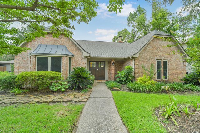  2810 Woodland Ridge Dr, Kingwood, TX 77345