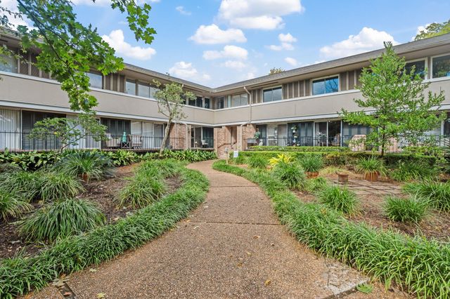  642 S Ripple Creek Dr #642, Houston, TX 77057