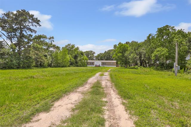  1387 Fm 1406 Rd, Winnie, TX 77665