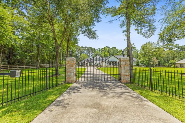 9703 Crestwater, Magnolia, TX, 77354