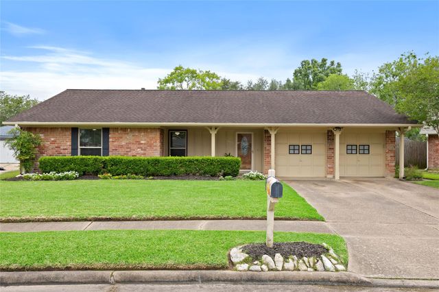 1922 Crooked Creek, Pearland, TX, 77581