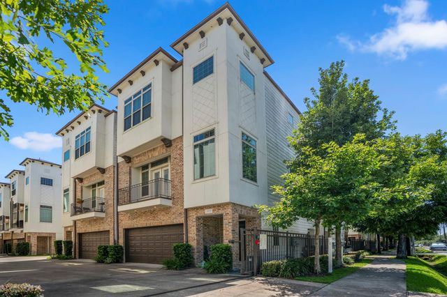 1032 26th, Houston, TX, 77008