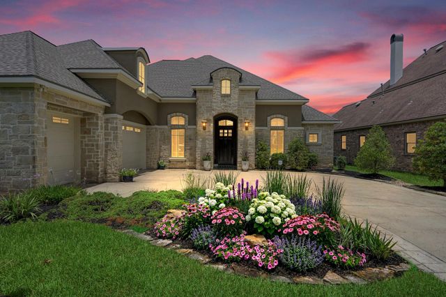 12324 White Oak Pt, Conroe, TX 77304