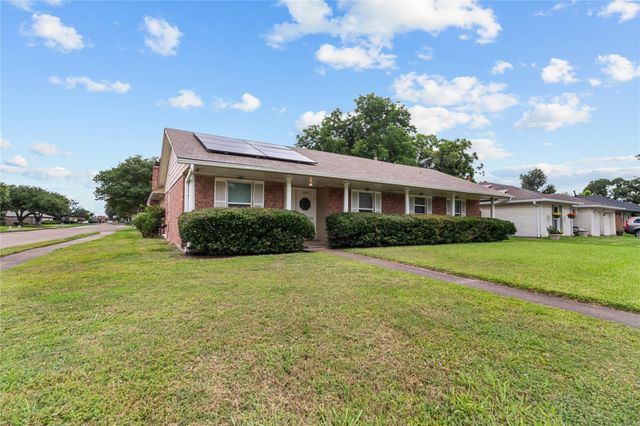  4322 Aztec St, Pasadena, TX 77504