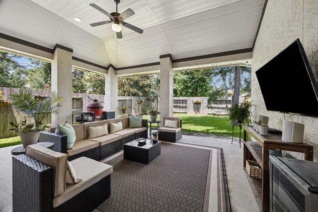  162 Elderberry Trl, Montgomery, TX 77316