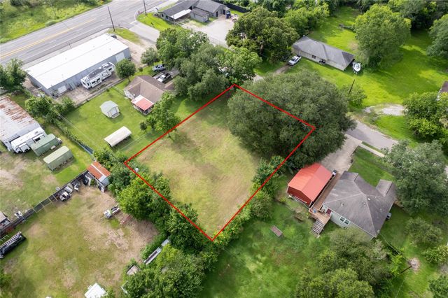 108 Morgan, Alvin, TX, 77511