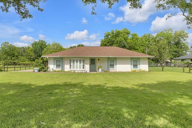  1624 Texas Ave, League City, TX 77573