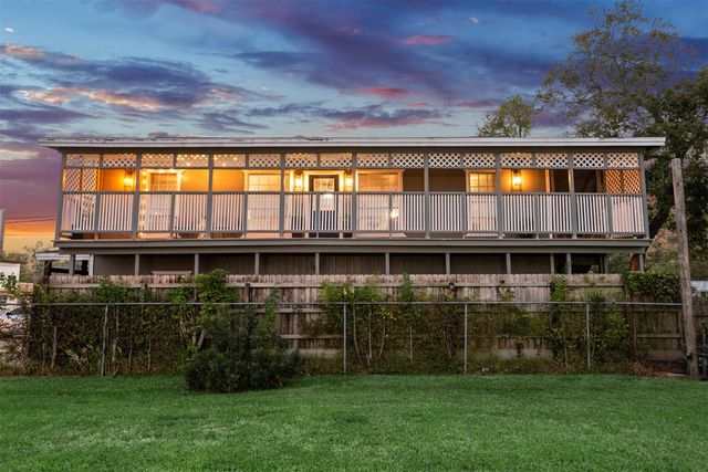 114 Grand, Bacliff, TX, 77518