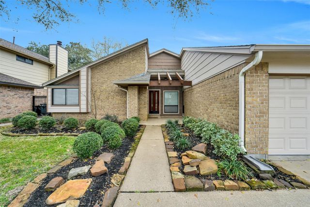  15926 Spring Forest Dr, Houston, TX 77059