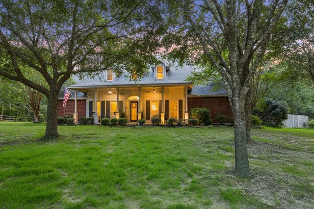  11460 Regal Hill Ct, Montgomery, TX 77316
