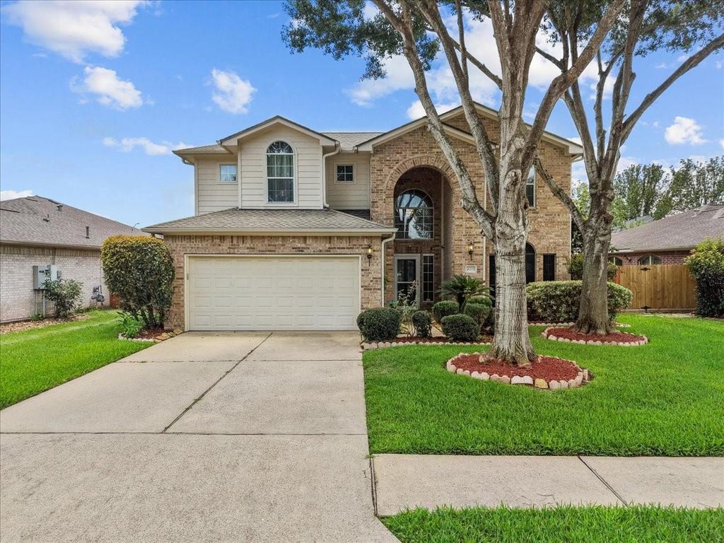 10004 Dawn Brook Dr