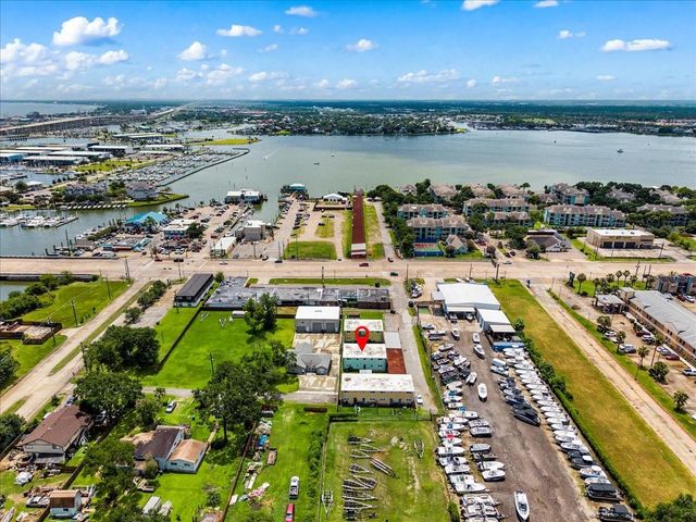 1914 Larrabee, Seabrook, TX, 77586