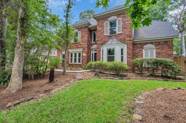  118 Quiet Oak Cir, The Woodlands, TX 77381