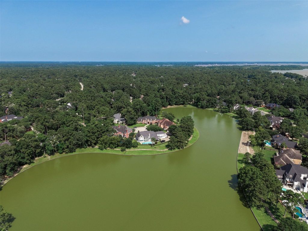 Private lake community with custom estates
