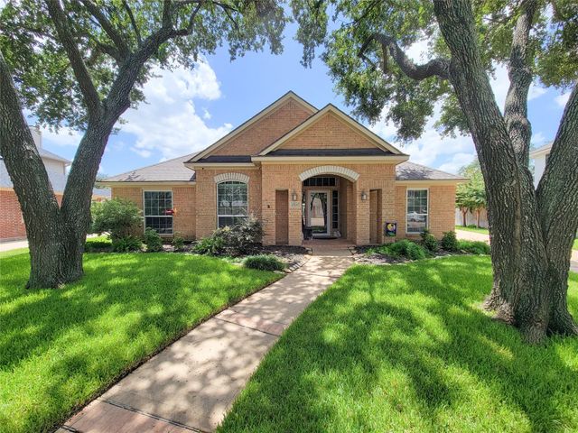  17431 Saddle Brush Trl, Houston, TX 77095