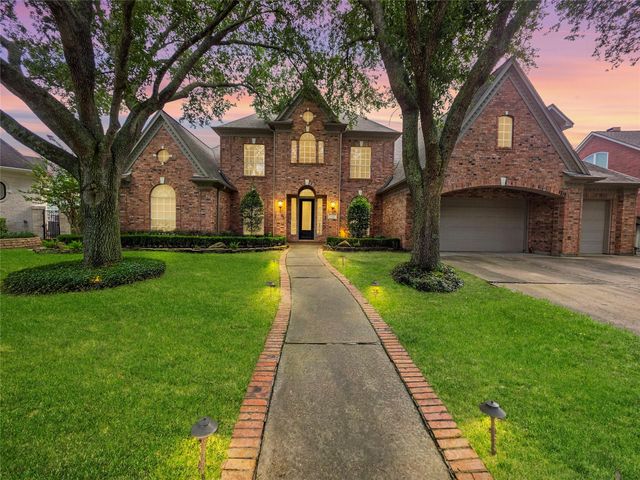  3815 Loch Glen Ct, Houston, TX 77059
