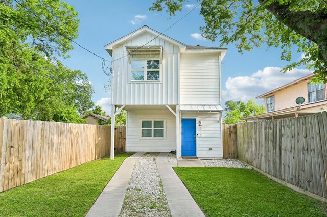210 Garrotsville, Houston, TX, 77022