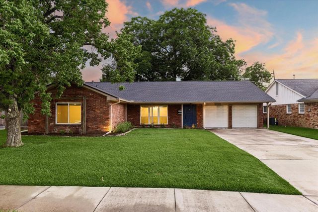  2910 Freshmeadows Dr, Houston, TX 77063