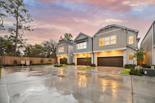 810 Glowing Dawn Drive, Houston, TX, 77018