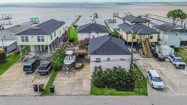 1521 John, San Leon, TX, 77539