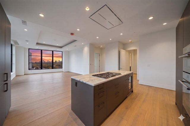 2323 San Felipe, Houston, TX, 77019