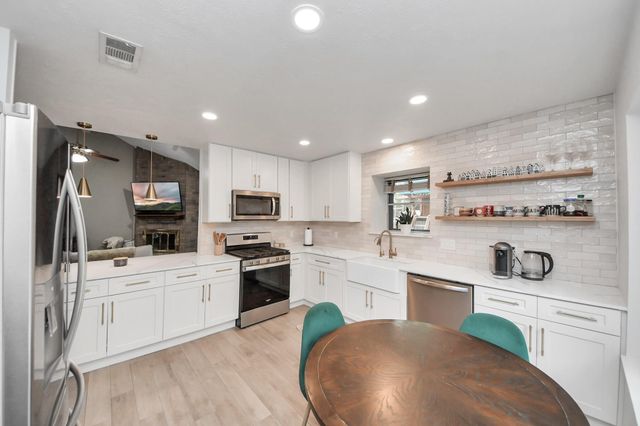 1703 San Jose Block, Friendswood, TX, 77546