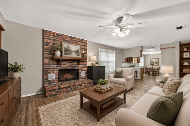 2002 Crestwood, Richmond, TX, 77469