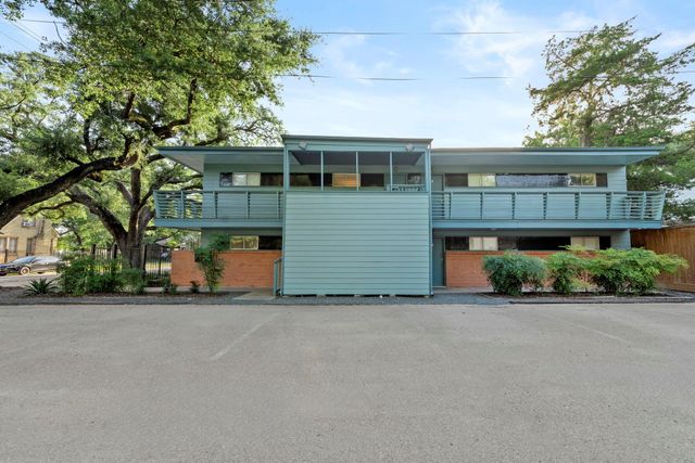 217 12th, Houston, TX, 77008