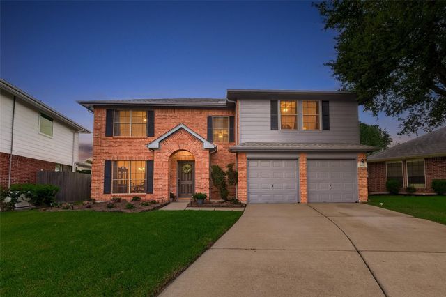  16906 Fairway Glen Ln, Sugar Land, TX 77498