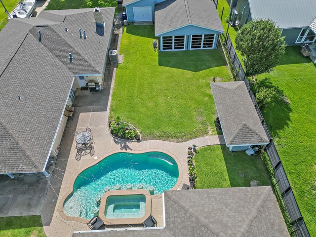 9926 Ocean, Beach City, TX, 77523