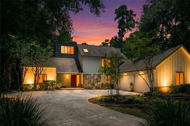  42 Skyflower Dr, The Woodlands, TX 77381