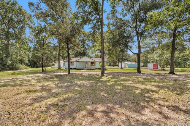  7576 Greenwood Dr, Cleveland, TX 77328