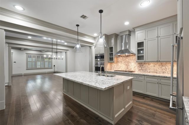 416 18th, Houston, TX, 77008