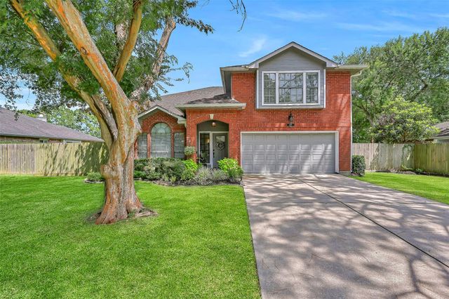 2205 Mission, Friendswood, TX, 77546