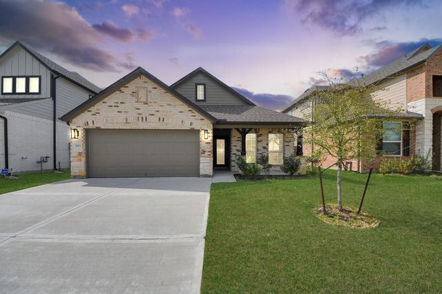  10915 W Fall Fern Cir, Houston, TX 77044